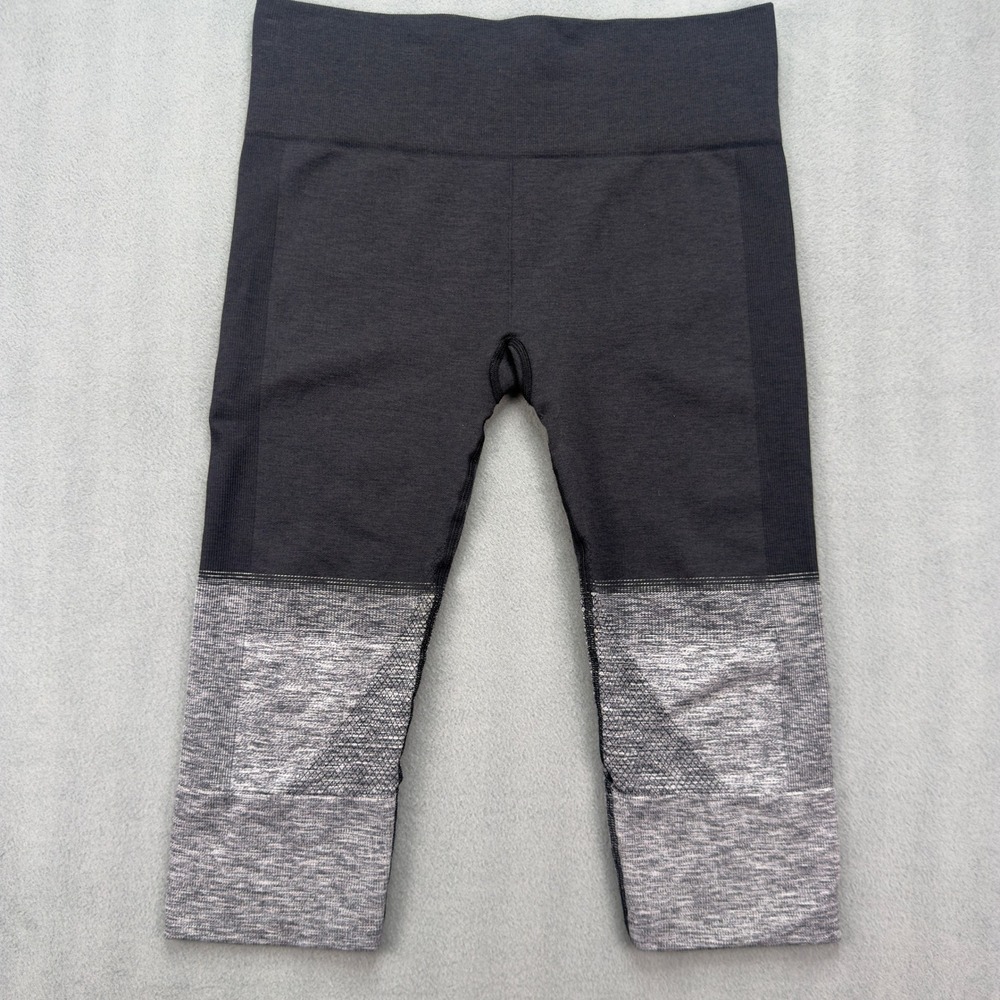 Lululemon Ebb To Street Tight Crop Leggings Black Gray Space Dye Size 8‎